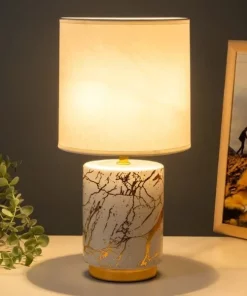 Alternative view of Lampe de Table Cylindrique Dorée avec Abat-jour
